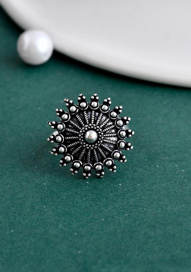 Silver Plated Oxidised Adjustable Finger Ring