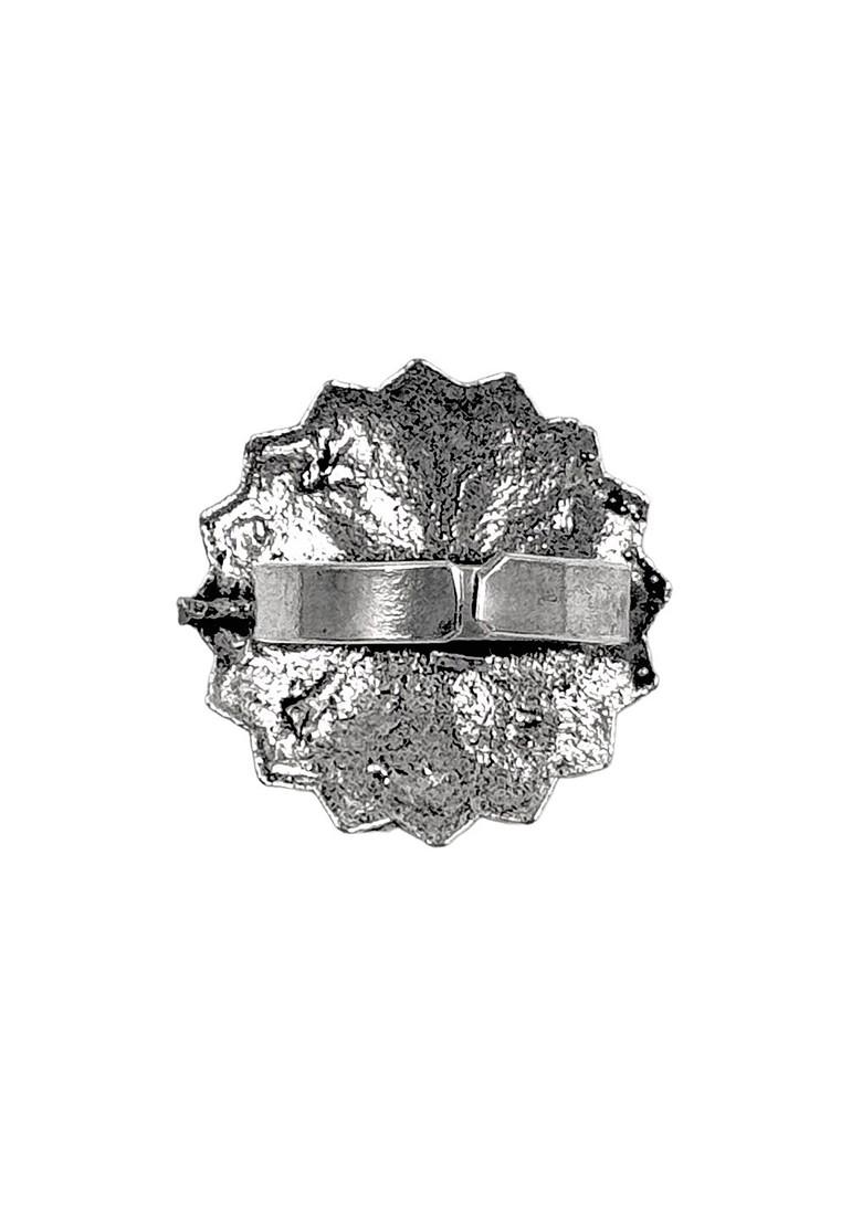 Silver Plated Oxidized Finger Ring