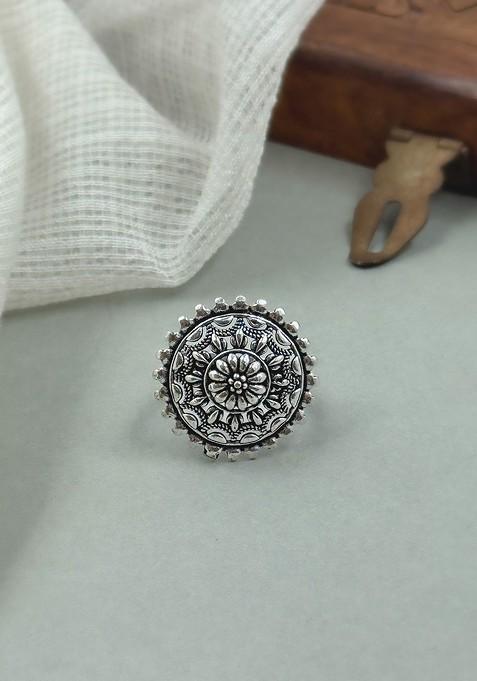 Intricate Oxidised Detailing Studded Adjustable Finger Ring