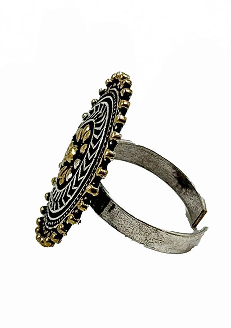 Silver Plated Oxidised Large Circular Frame Adjustable Ring