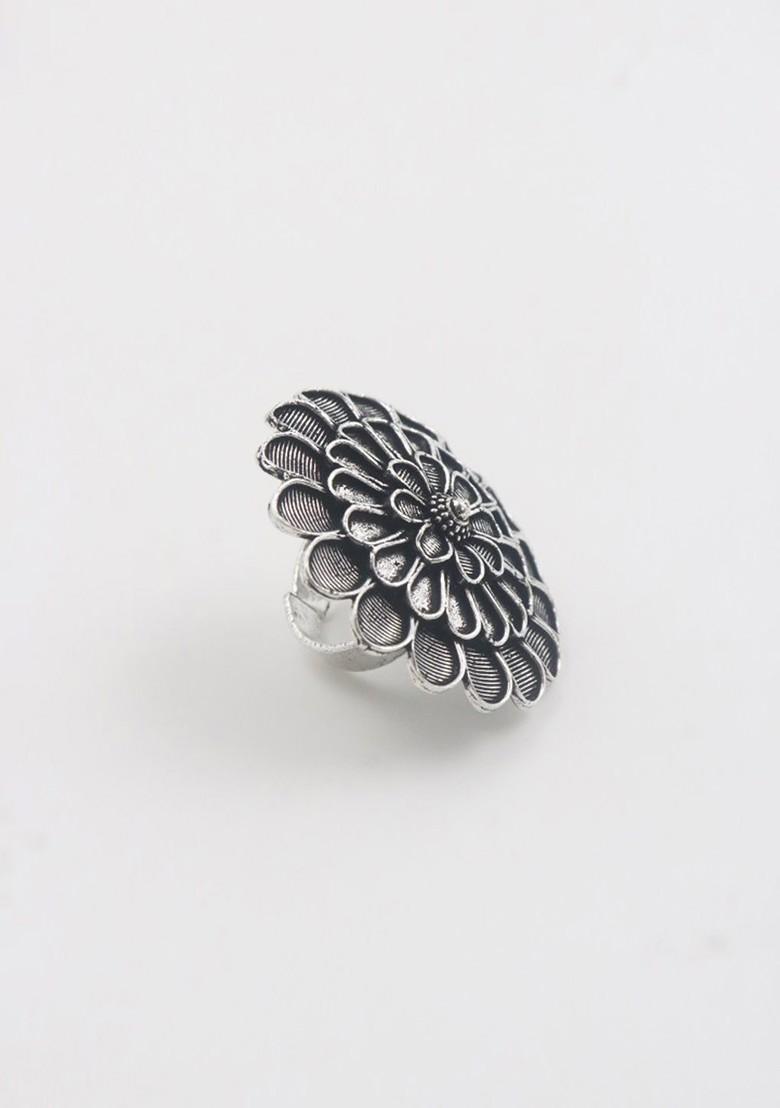 Silver Plated Oxidised Adjustable Finger Ring