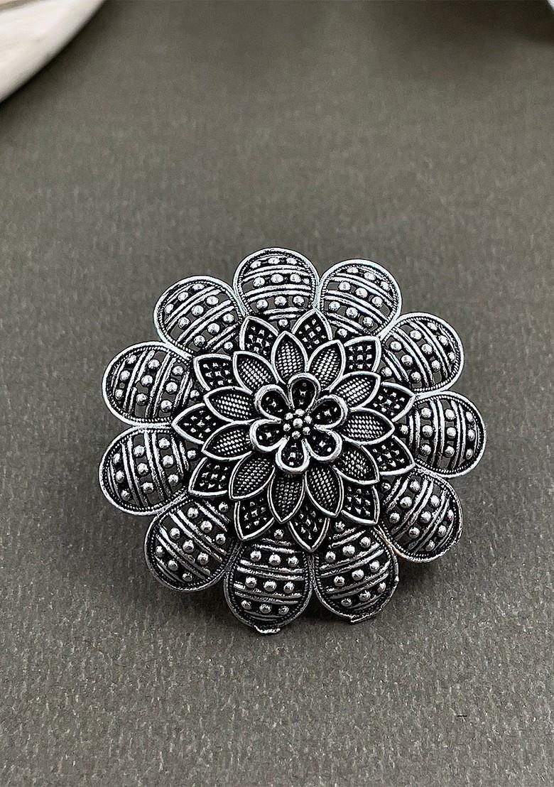 Sliver Plated Oxidised Finger Ring
