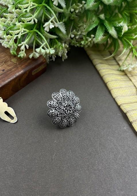 Sliver Plated Oxidised Finger Ring