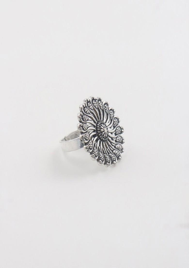 Silver Plated Oxidised Adjustable Finger Ring