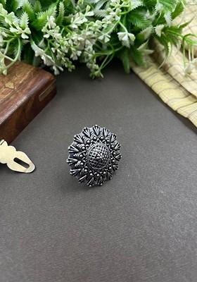 Silver Plated Oxidised Adjustable Finger Ring