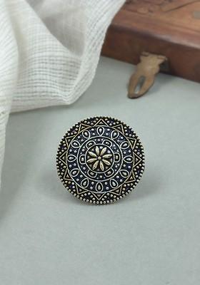 Intricate Oxidised Detailing Studded Adjustable Finger Ring