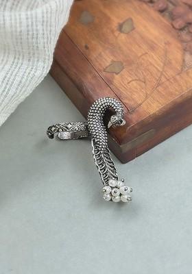 Silver Plated Oxidised Finger Ring