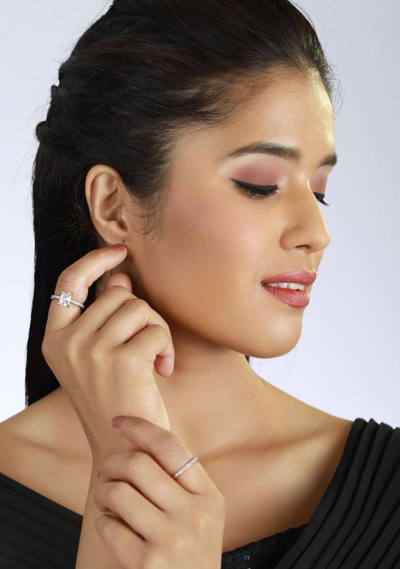 Silver Plated Silver Toned White Kundan Studded Finger Ring - Indya