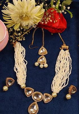 White Gold Tone Pearl Bead Kundan Polki Necklace And Earrings Set With Maangtika