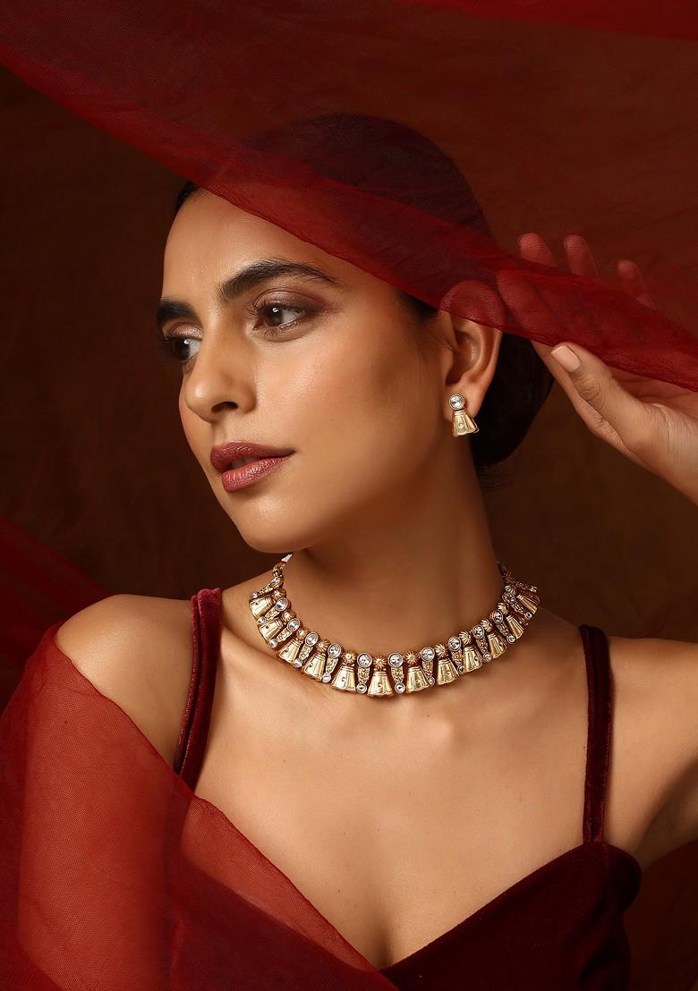 Gold Tone Kundan Temple Necklace Set - Indya