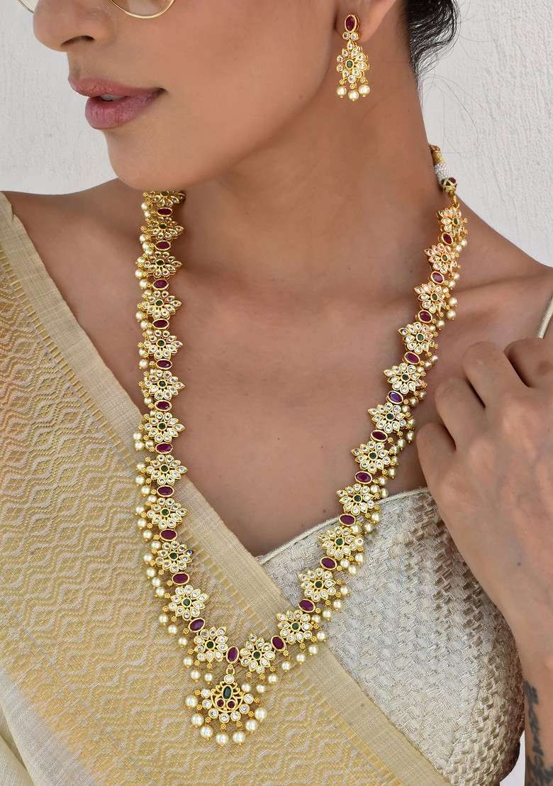 Gold Tone Kundan Necklace Set - Indya