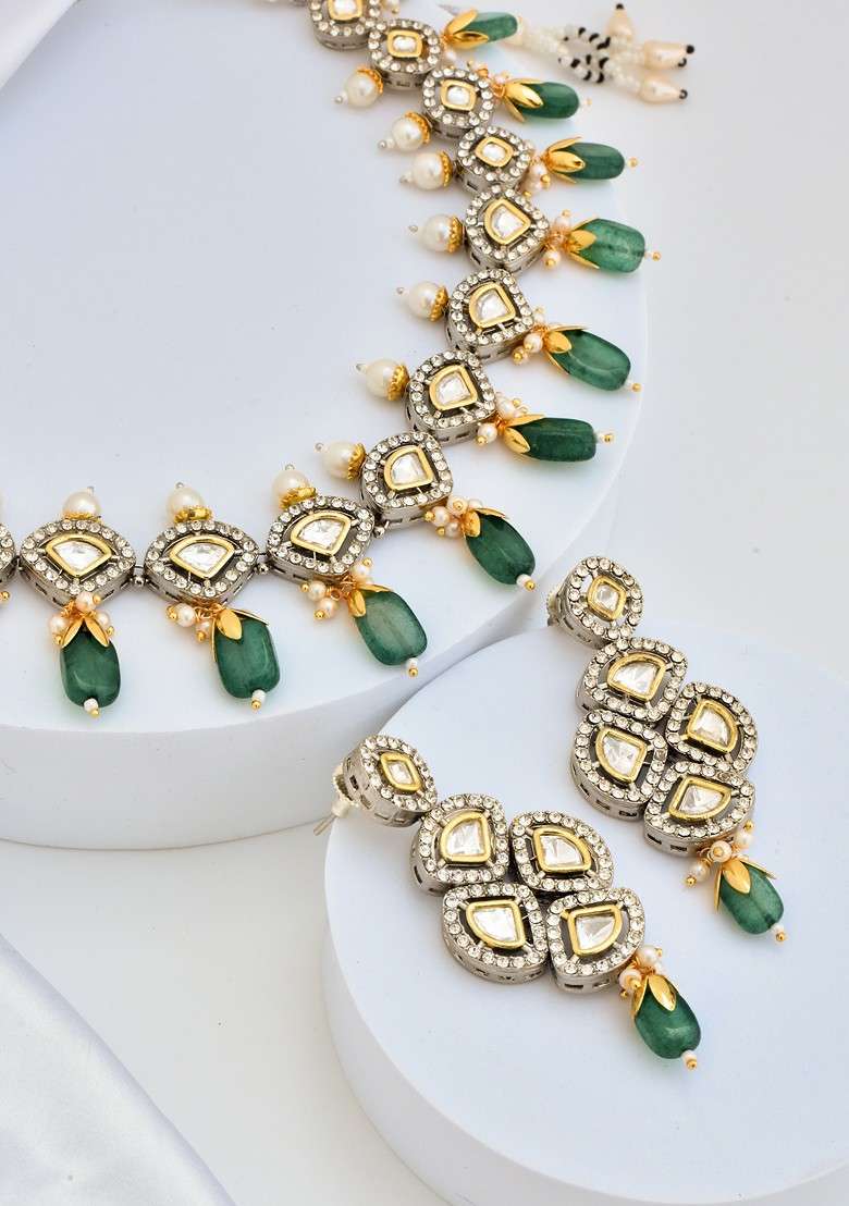 Green Silver Tone Polki Necklace Set - Indya
