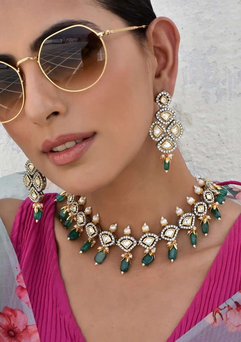 Green Silver Tone Polki Necklace Set - Indya