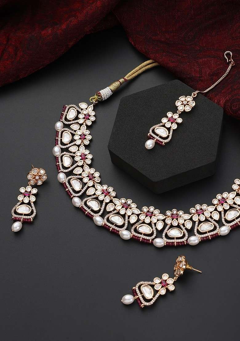 Green Polki Necklace Set With Maangtika - Indya