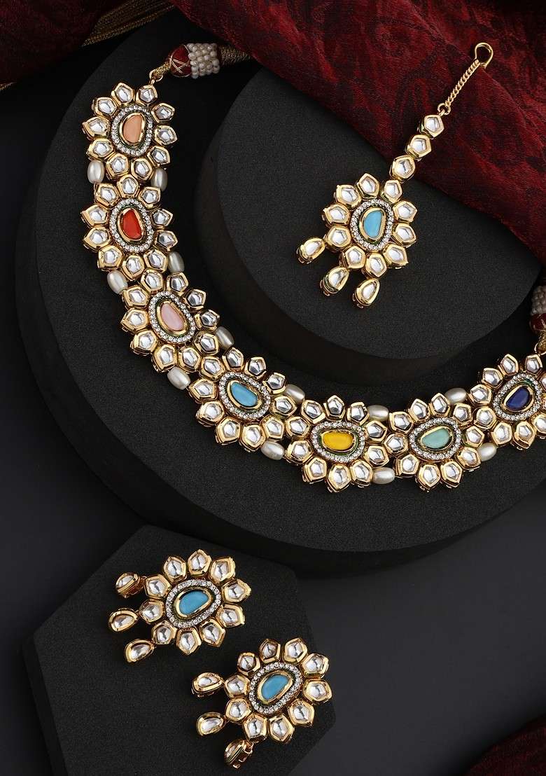 Multicolour Kundan Necklace Set With Maangtika - Indya
