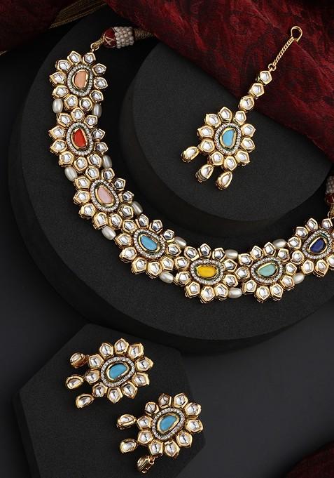 Multicolour Kundan Necklace Set With Maangtika