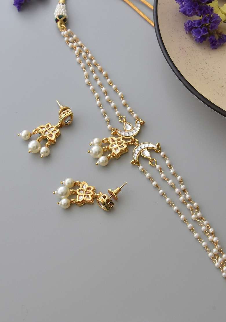 White Gold Tone Kundan Necklace Set - Indya