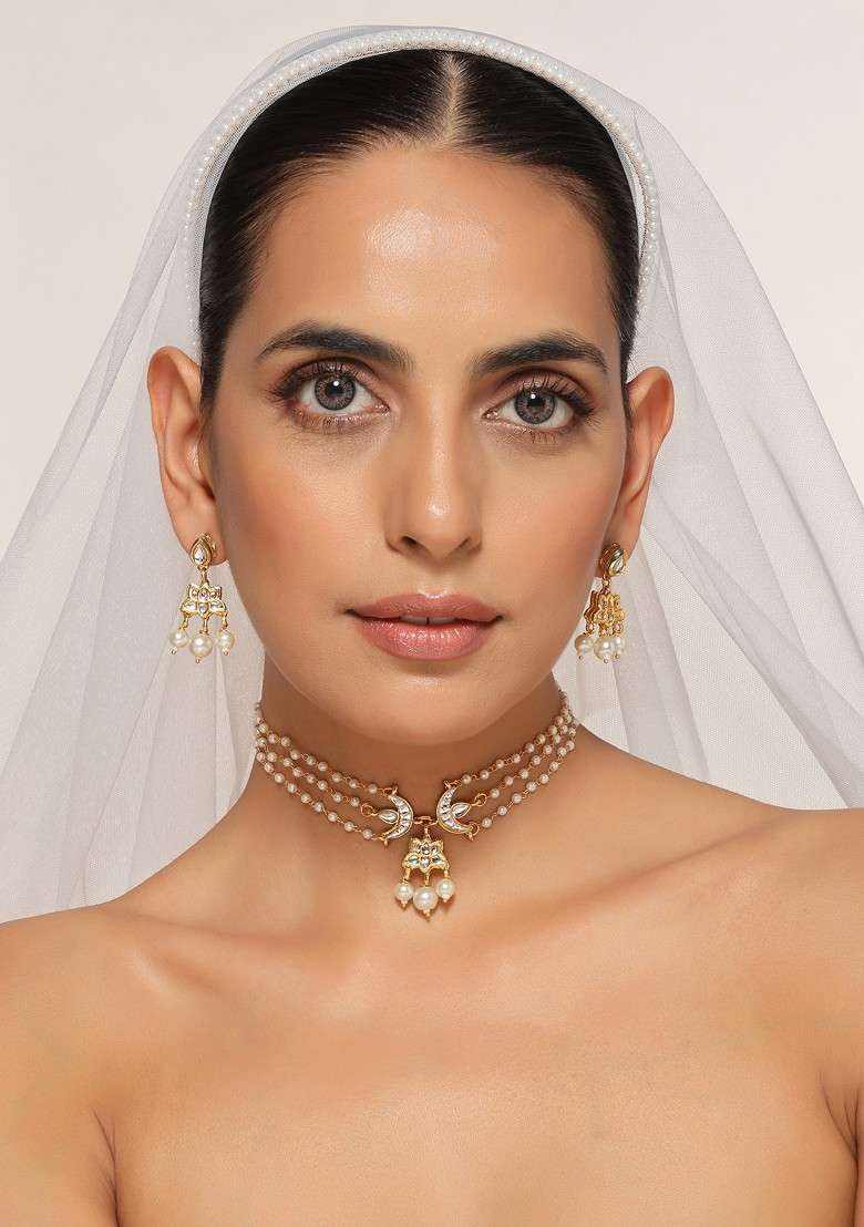 White Gold Tone Kundan Necklace Set - Indya