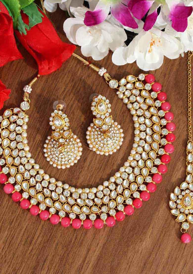 Buy Women Dark Peach Kundan Necklace Set With Maang Tikka