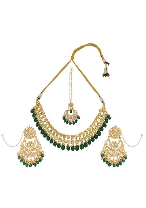 Green Kundan Meenakari Work Necklace Set With Maang Tikka