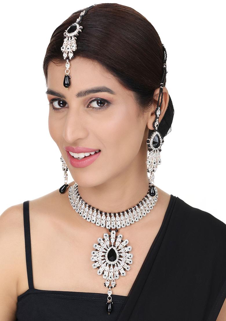 Black Gold Plated Artificial Stone And Bead Necklace Set With Maang Tikka