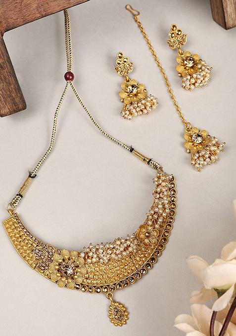 Gold Plated Artificial Stone And Bead Necklace Set With Maang Tikka