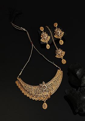 Gold Plated Artificial Stone And Bead Necklace Set With Maang Tikka