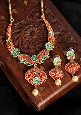 Gold Plated Artificial Stone And Bead Necklace Set