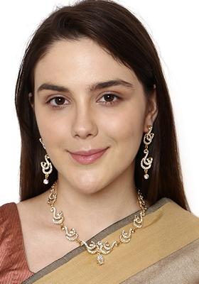 Single Line S Pattern Necklace With Gold Plated And Stone Studded With Earrings