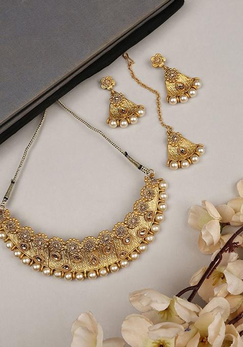 Designer Gold Plated Traditional Matte Finish Necklace With Earring Maang Tikka