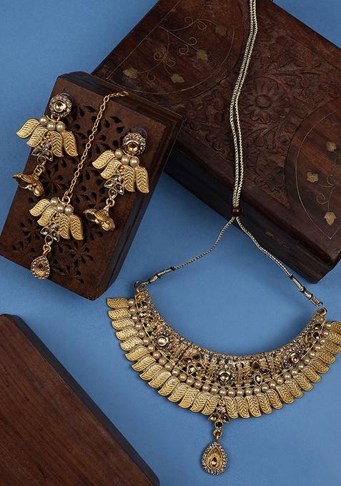 Designer Gold Plated Traditional Matte Finish Necklace With Earring Maang Tikka