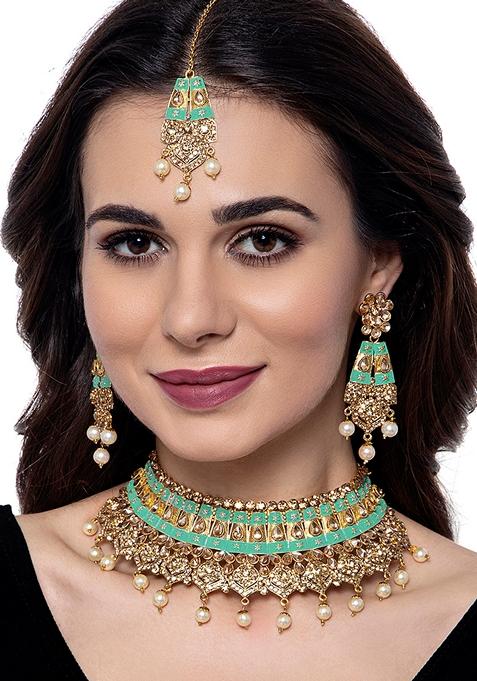 Traditional Enamelled Gold Plated Green Jewellery Set With Earring Maang Tikka