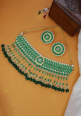 Gold Plated Traditional Kundan And Pearl Studded Choker Necklace Set