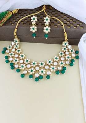 Gold Plated Traditional Kundan Studded Bridal Choker Necklace And Drop Earrings Jewellery Set