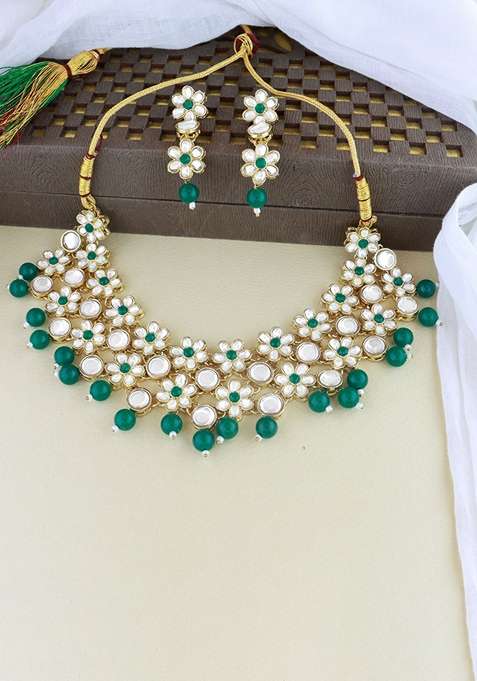 Gold Plated Traditional Kundan Studded Bridal Choker Necklace And Drop Earrings Jewellery Set