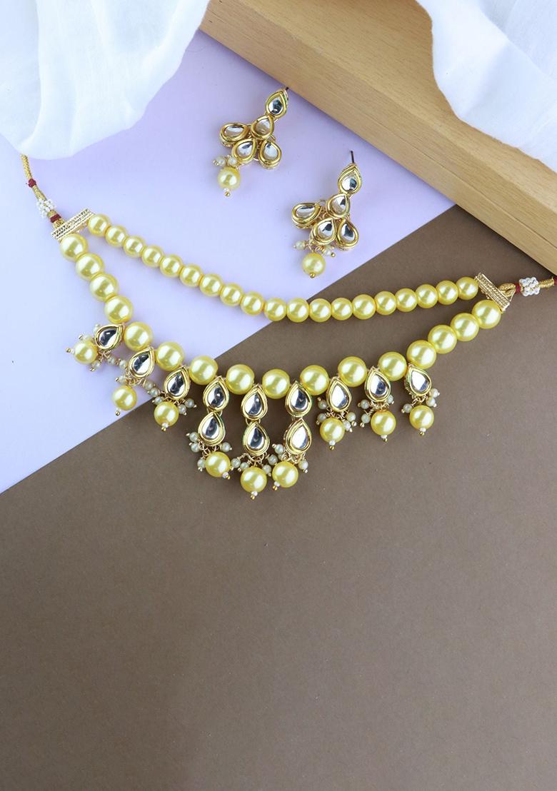 Gold Plated Traditional Kundan And Pearl Choker Necklace Jewellery Set With Earrings