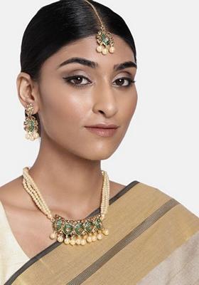 Gold Plated Green Meenakari Choker Set Gilded With Pearl