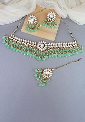 Gold Plated Traditional Kundan Studded Mint Pearl Hanging Choker Necklace Jewellery Set With Earrings And Maang Tikka