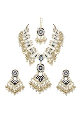Gold Plated Traditional Pearl Kundan Studded Meenakari Necklace With Earring Maang Tikka Set