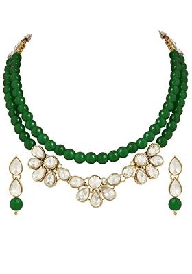 Gold Plated Traditional Kundan And Pearl Necklace Jewellery Set With Earrings