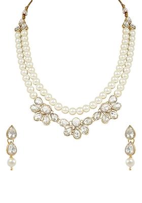 Gold Plated Traditional Kundan And Pearl Necklace Jewellery Set With Earrings