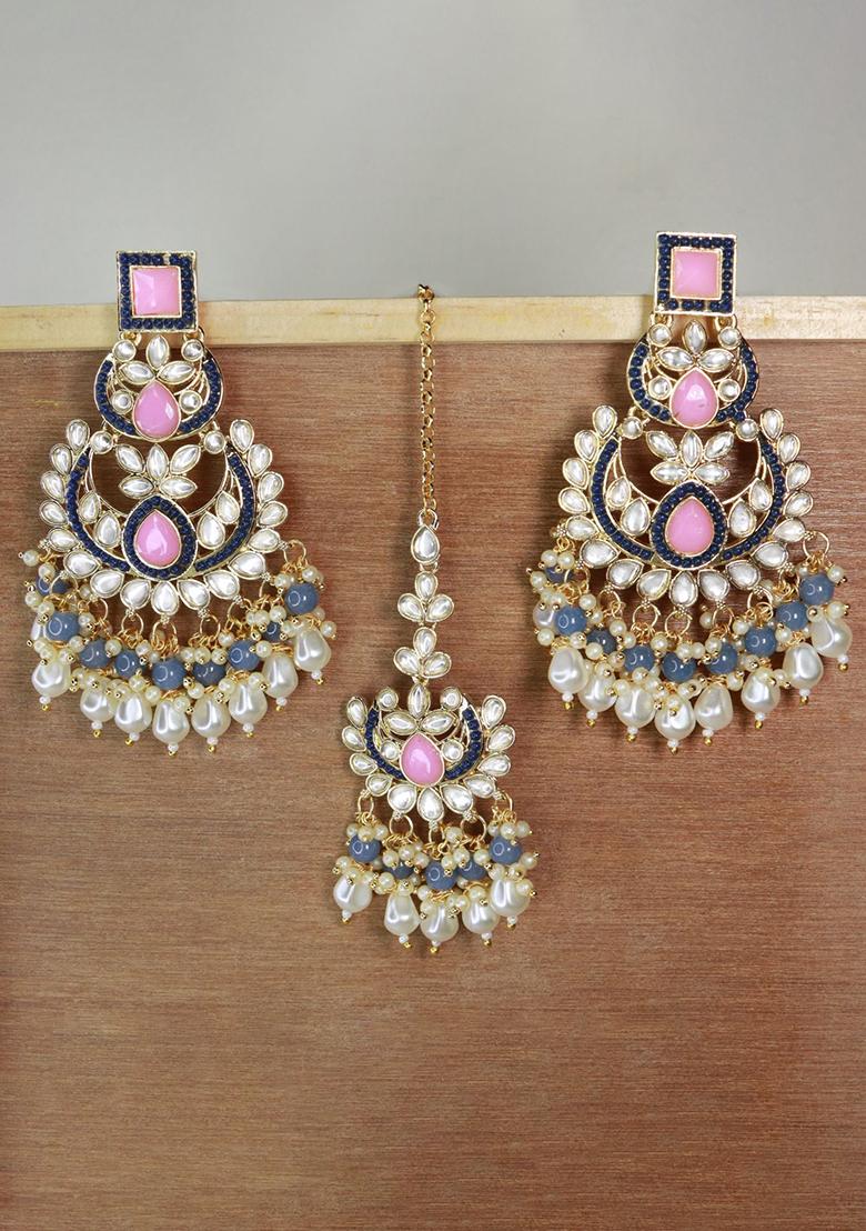 Gold Plated Traditional Kundan And Pearl Chandbali Earrings With Maang Tikka Set