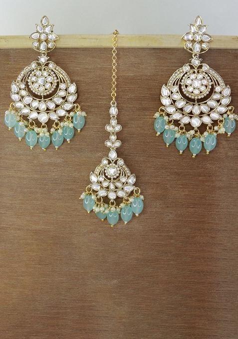 Gold Plated Traditional Kundan And Pearl Chandbali Earrings With Maang Tikka Set