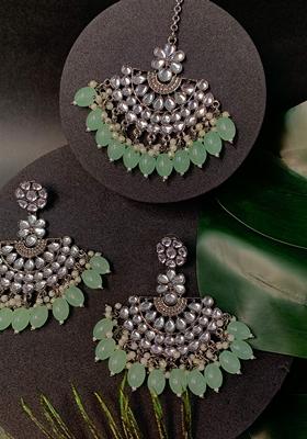 Ethnic Stylish Silver Oxidised Kundan Pearl Chandbali Earrings With Maang Tikka Set