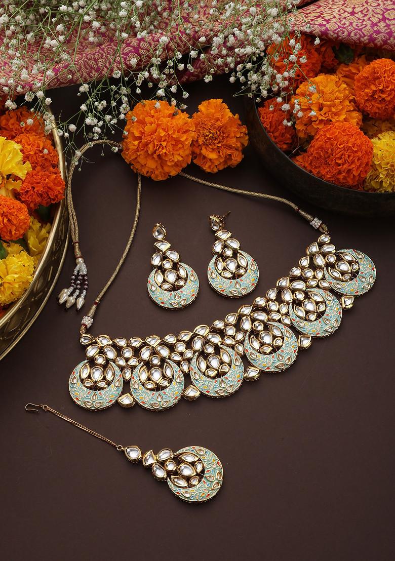 Mint Green Gold Toned Kundan Choker Necklace Set