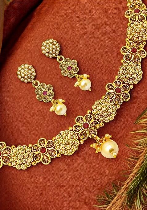 Gold Floral Design Necklace Set