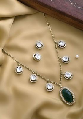 Gold Plated Kundan Studded Necklace Set