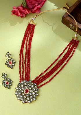 Gold Gold Plated Kundan Studded Jewellery Set