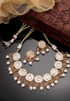 Gold Gold Plated Kundan Studded & Beaded Jewellery Set
