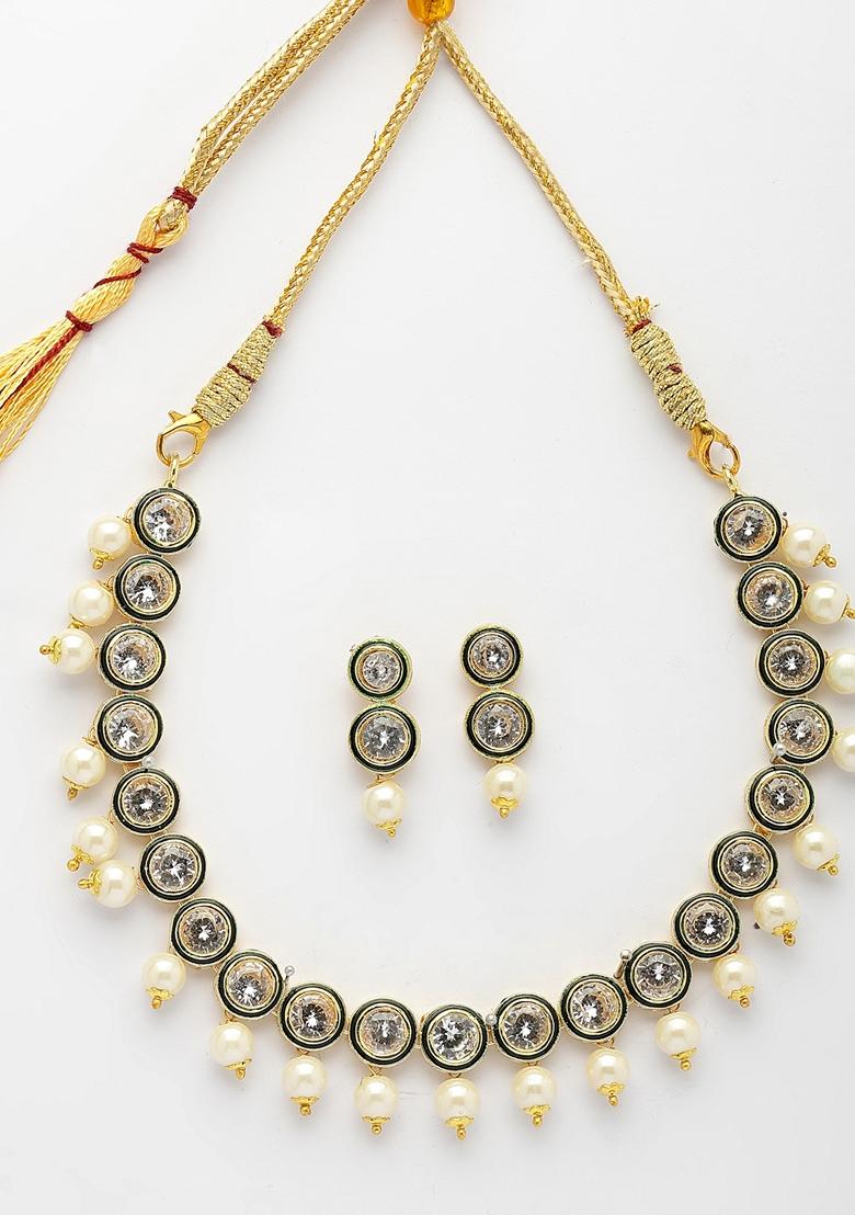 Gold Gold Plated Round Shape Kundan Studded Short Jewellery Set